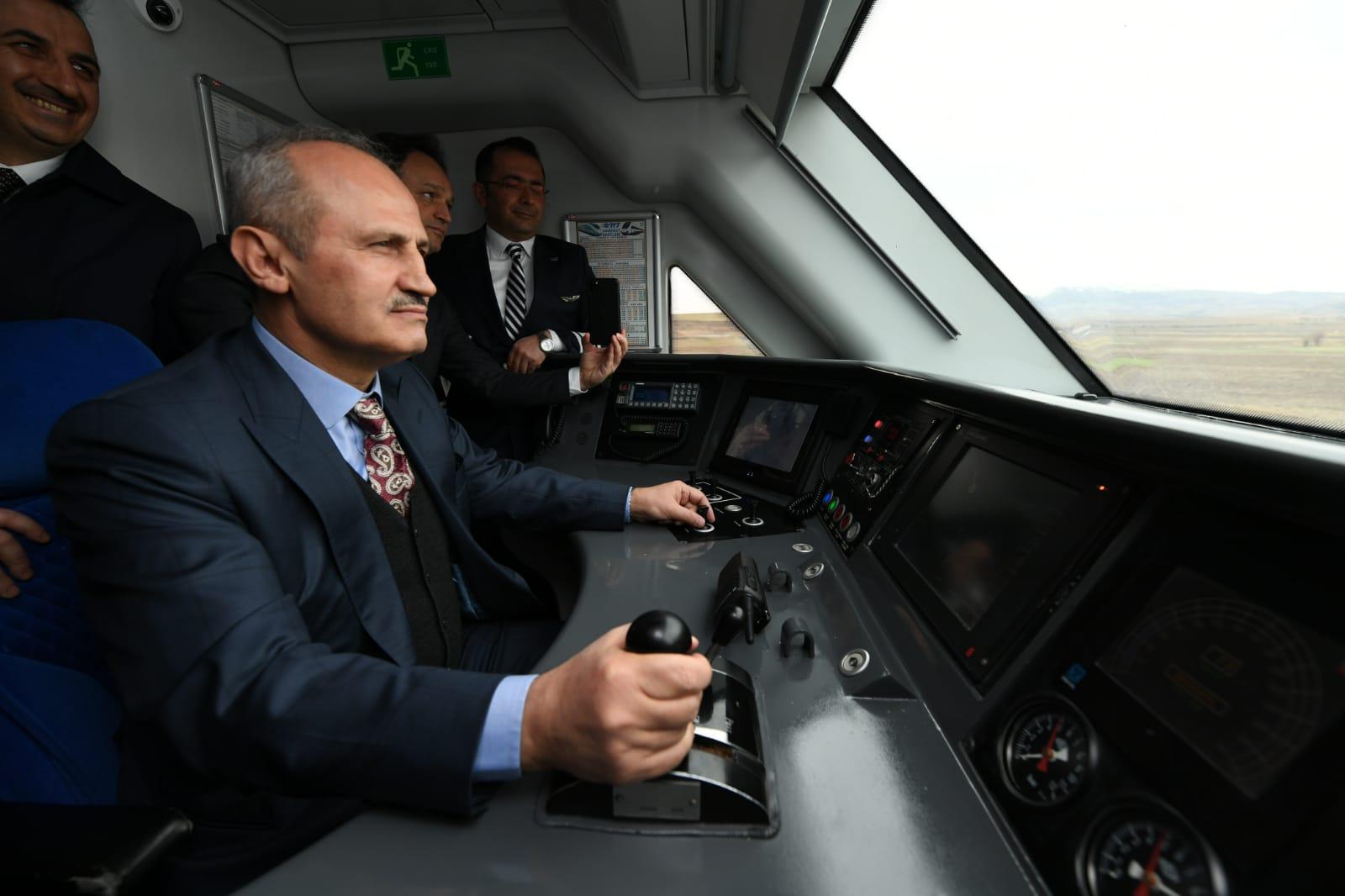 Hızlı Trende Test Sürüşleri Başladı