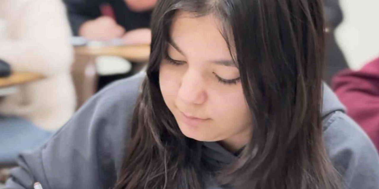 Öğrencilere eğitim desteği: YKS ücretleri hesaplara yatırıldı