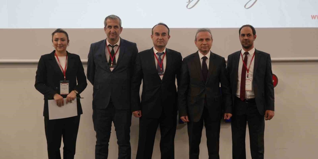 Vali Dallı: "Türk milleti aileyle kaimdir"