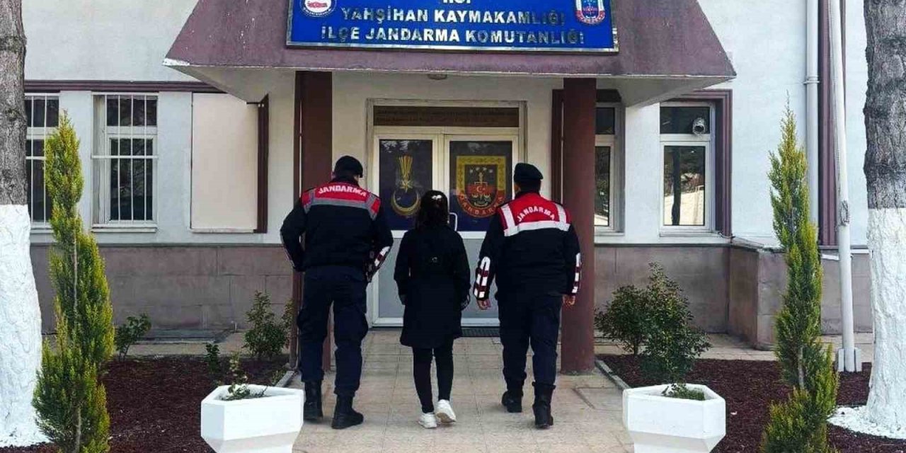 Jandarmadan firari hükümlülere operasyon: 3 şahıs cezaevine gönderildi