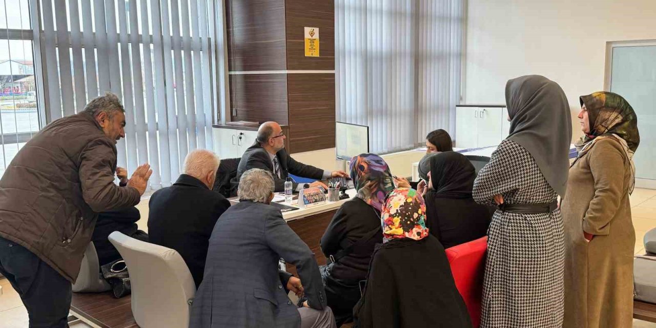 Çorum’da kentsel dönüşüme girecek mahalledeki vatandaşlarla görüşmeler başladı