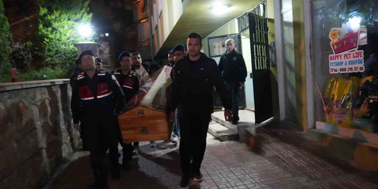 Boşanma aşamasındaki eşini öldüren polis memuru için ağırlaştırılmış müebbet talebi