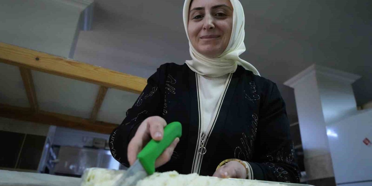 Çubuklu kadınlar bayram mesaisinde