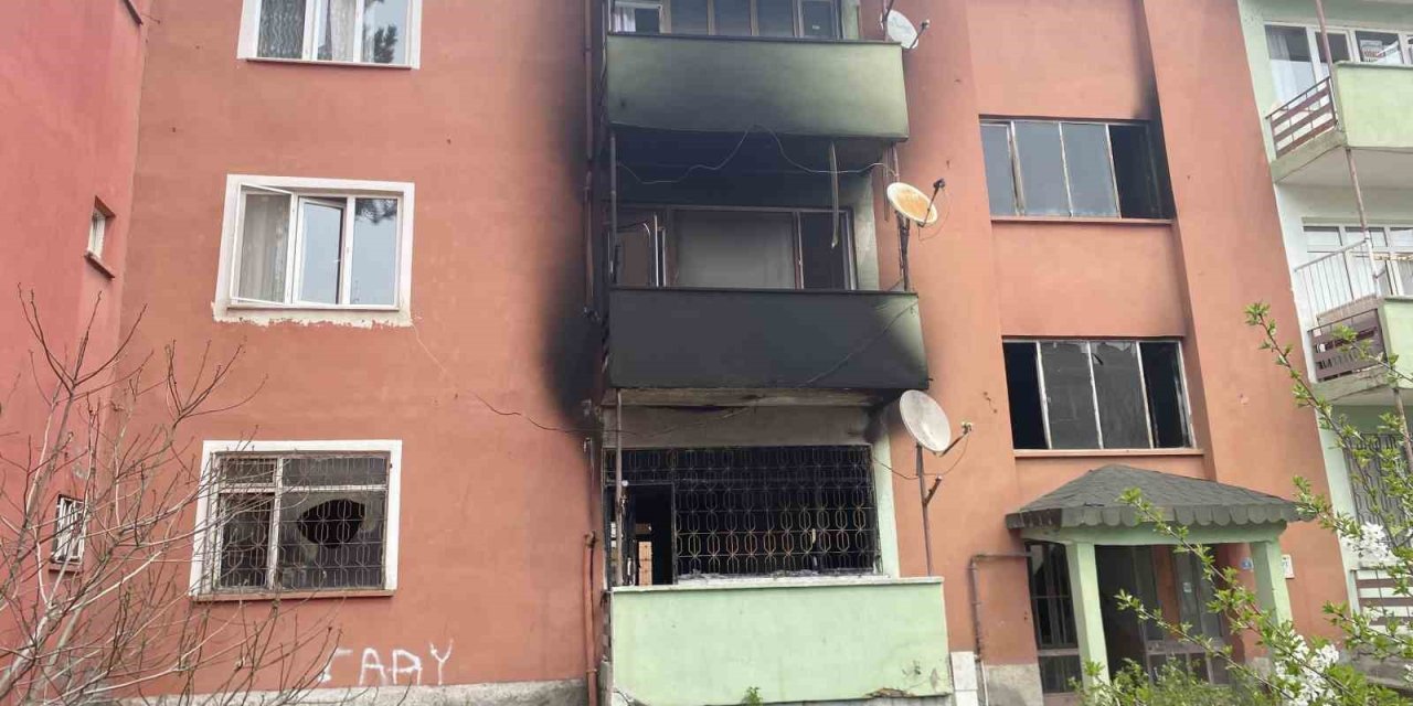 19 yaşındaki genç yanarak can verdi!