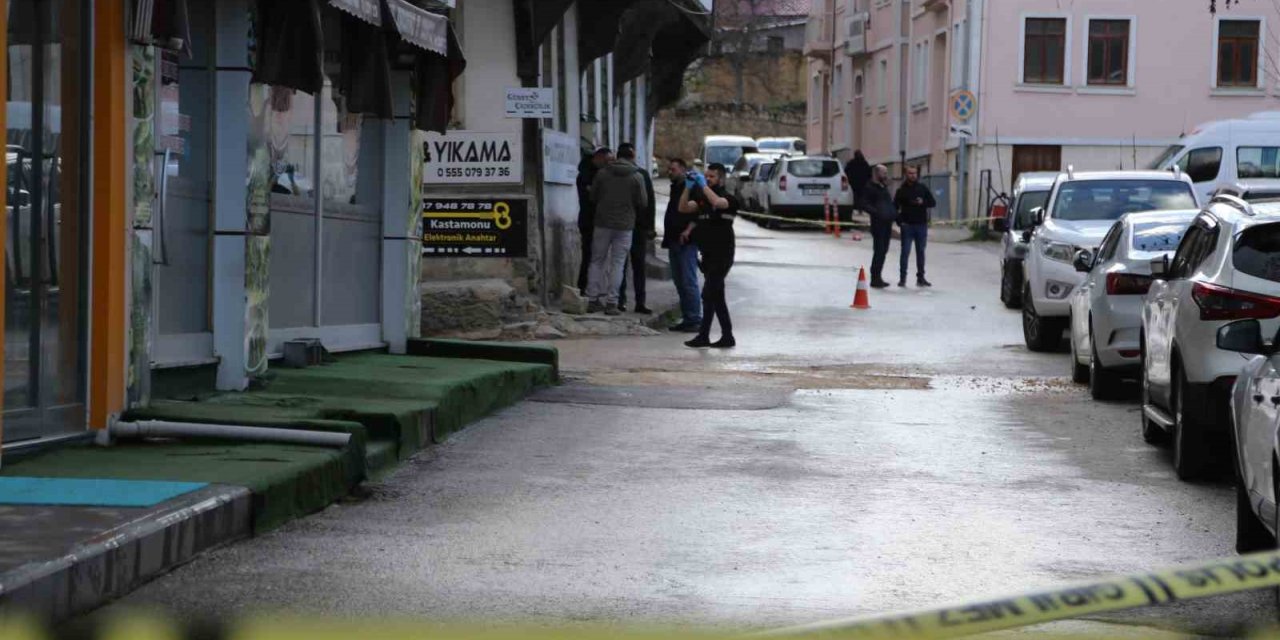 Apartmanda bulunan el bombası polisi alarma geçirdi