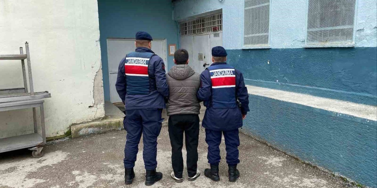Kastamonu’da dolandırıcılık suçundan aranan şahıs yakalandı
