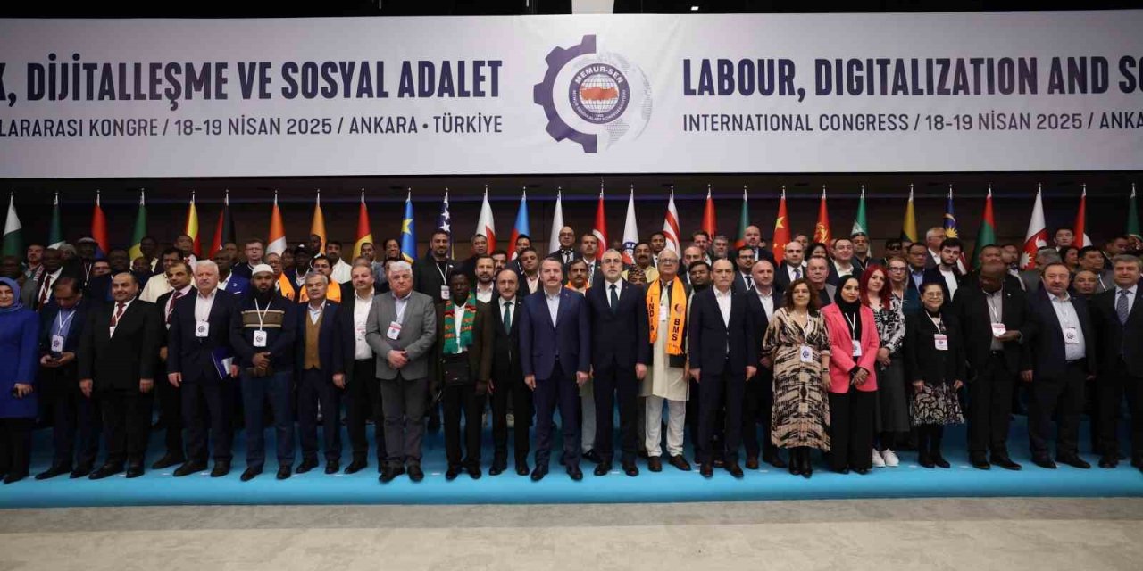 Memur-Sen Başkanı Yalçın: "Dijital çağ insanı yüceltmeli, emeği ezmemeli"