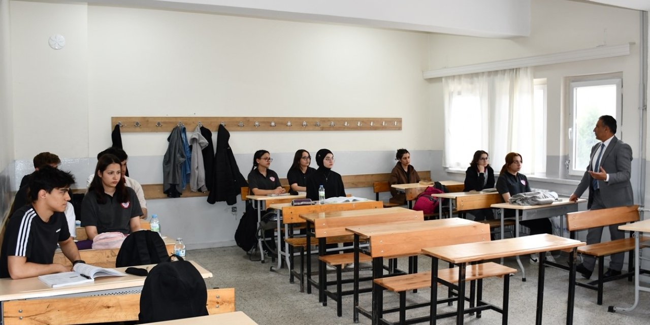 Liseli gençlerin eğitim talepleri görüşüldü