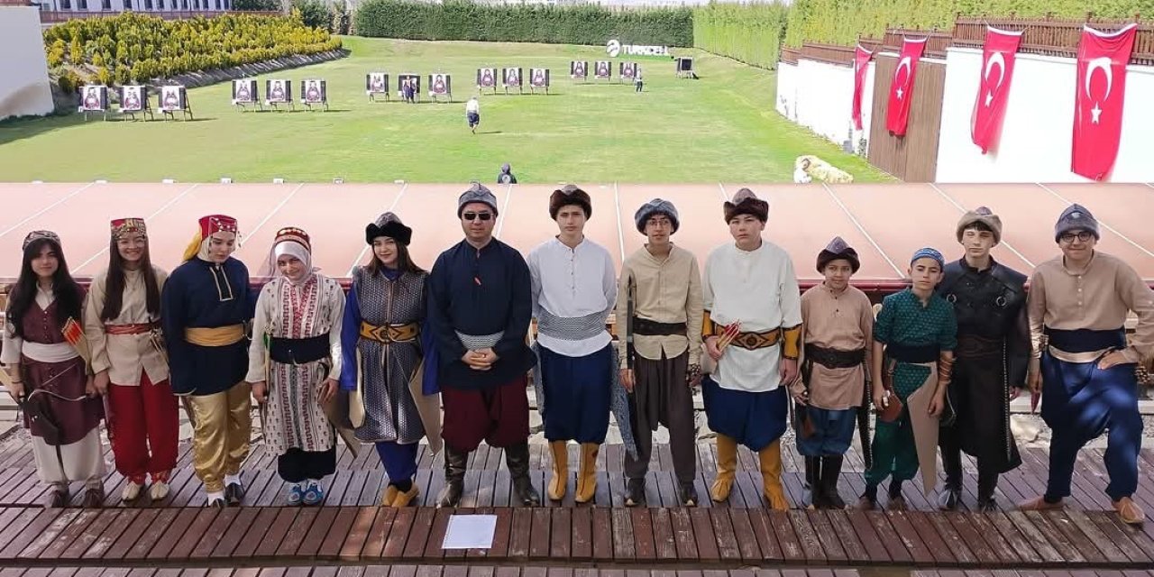 Sincan Geleneksel Okçuluk Kursu öğrencileri başarılarıyla gururlandırdı