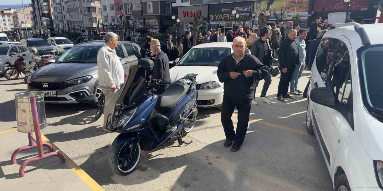 Otomobil ile motosiklet çarpıştı: 2 yaralı