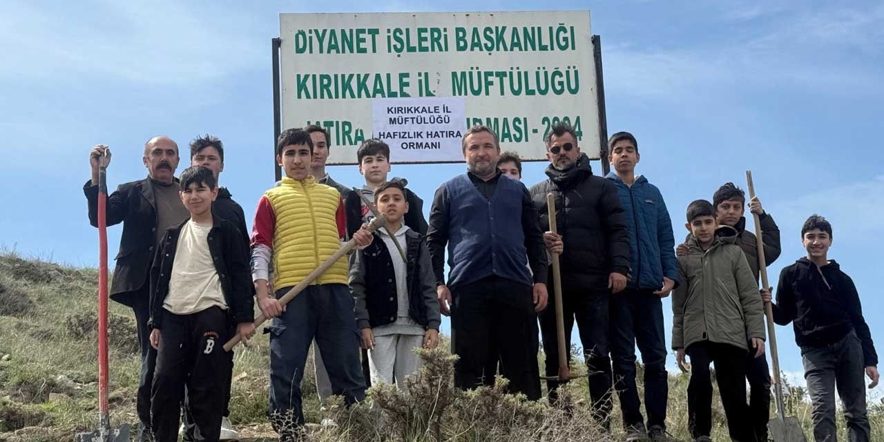 Hafızlık öğrencileri yarınlar için fidan dikti