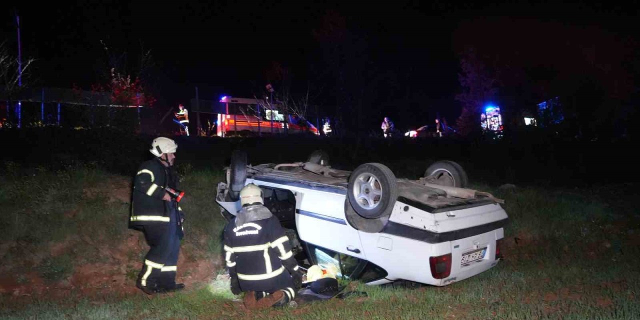 Kontrolden çıkan otomobil 40 metre yükseklikten tarlaya uçtu