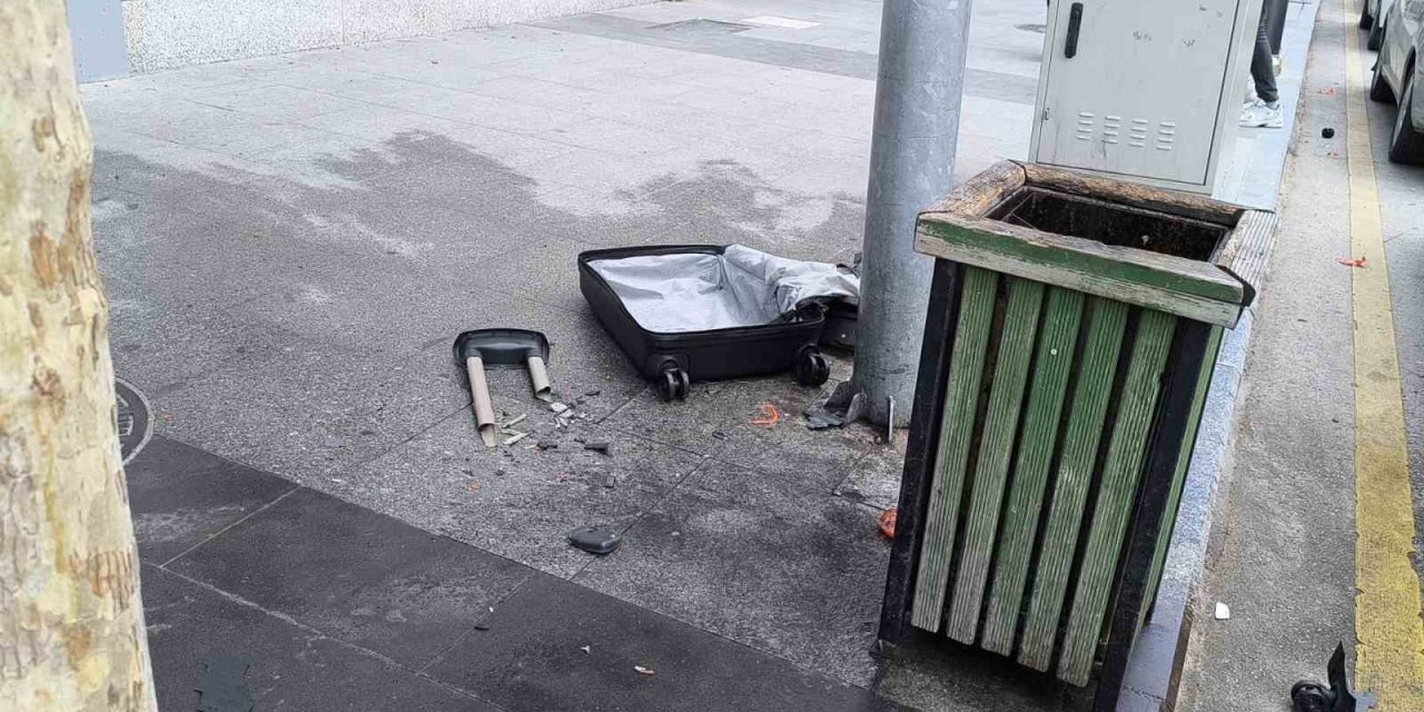 Vatandaşlar şüpheli valizi görüntülemek için birbiriyle yarıştı