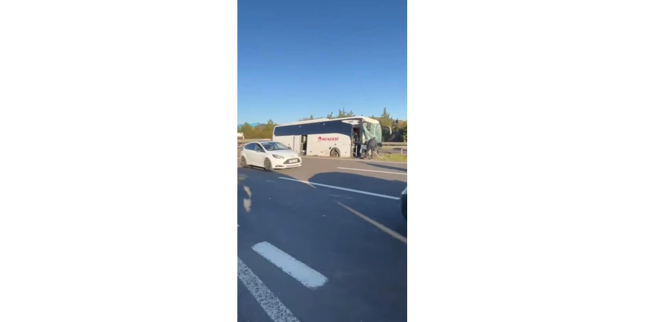 Ankara’da geziden dönen öğrencileri taşıyan otobüs bariyerlere çarptı: 4 yaralı