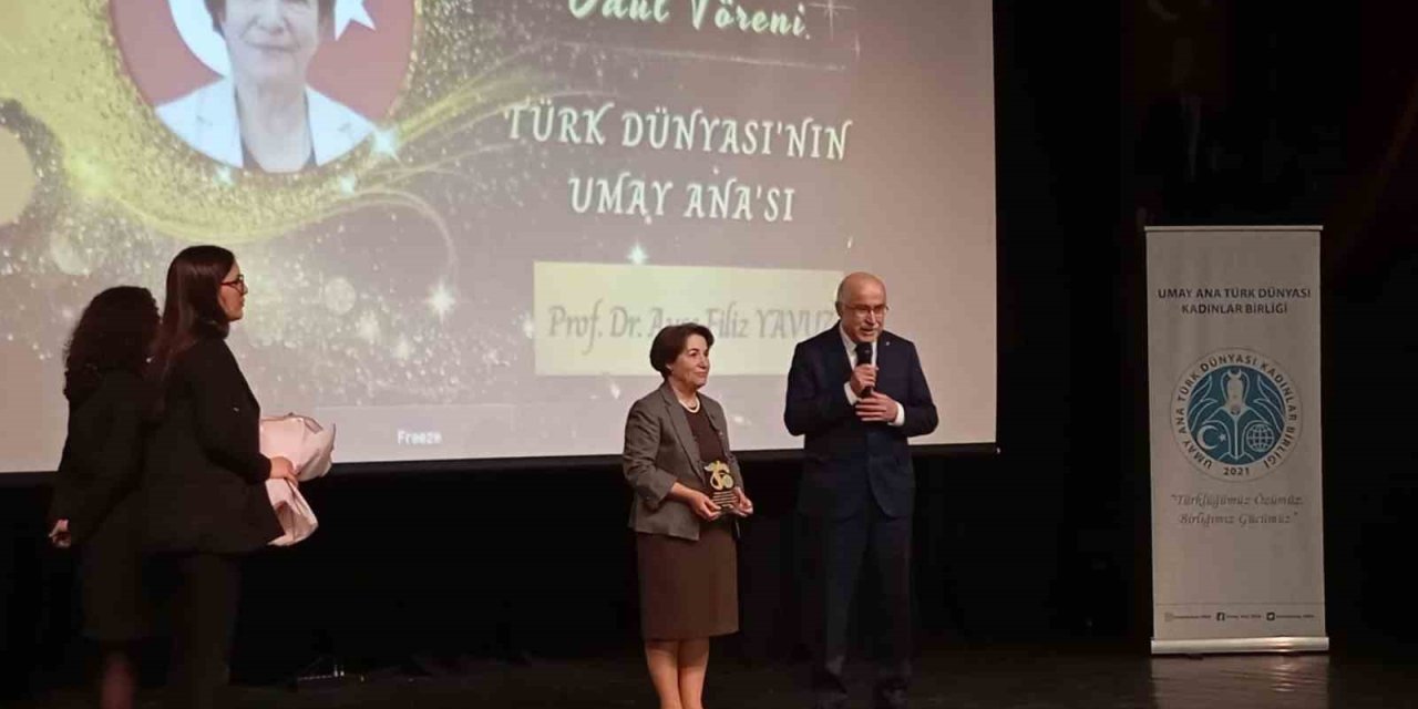 Türk Dünyası Umay Anaları ödül töreni gerçekleşti