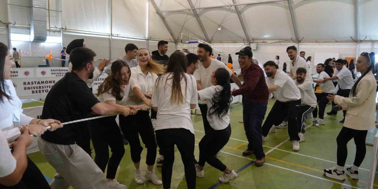 Özel bireyler için özel şenlik: Doyasıya eğlendiler