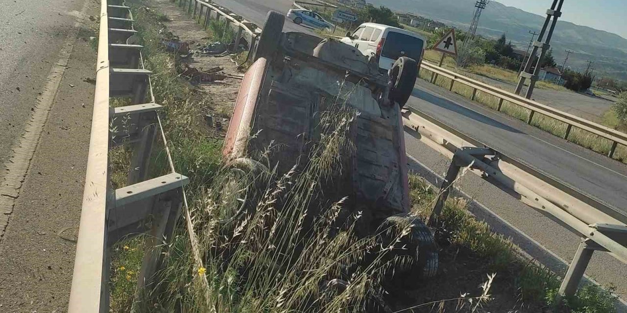 Kırıkkale'de alkollü sürücü takla attı