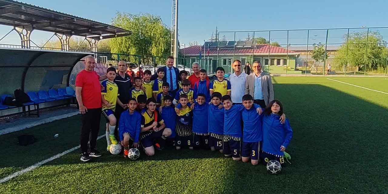 Minikler, spor şenliğinde buluştu