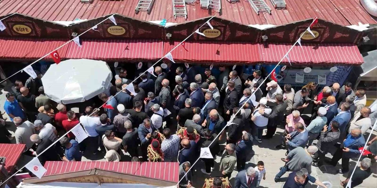 İşyurtları Ürün ve El Sanatları Fuarı açıldı