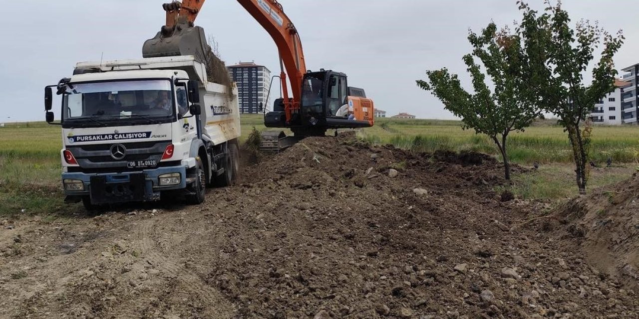 Pursaklar’ın yol ağı genişliyor