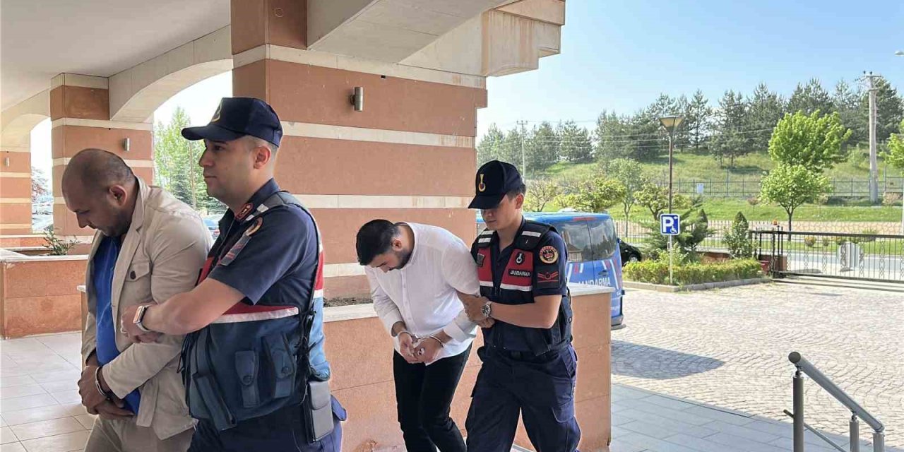 Sahte lastik ilanlarıyla onlarca milyonluk vurgun yapan örgüt çökertildi: 8 gözaltı