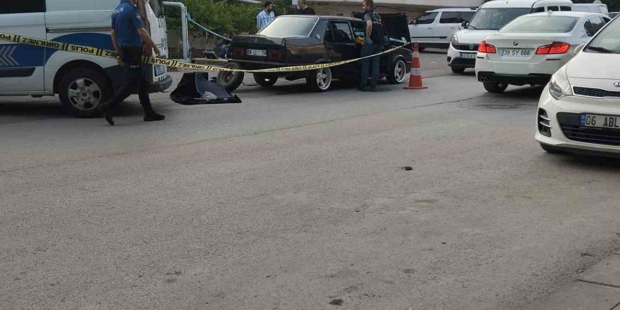 Uyuşturucu krizine girdiği öngörülen 2 kişi hayatını kaybetti