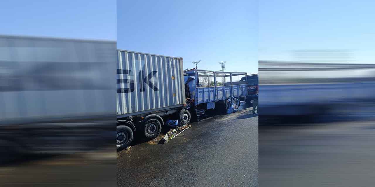 Kontrolden çıkan kamyon, önünde seyreden tıra çarptı: 1 yaralı