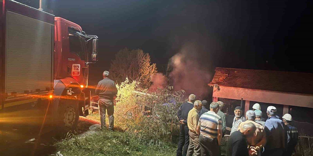 Çorum’da samanlık yangını