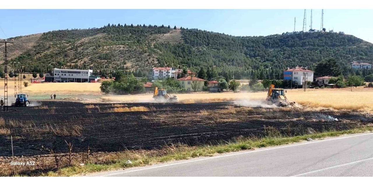 Beypazarı’nda tarla yangını