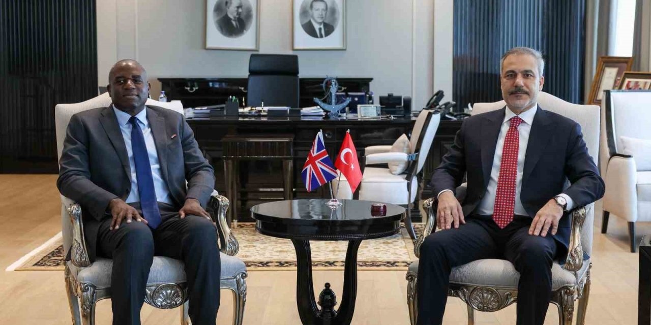 Dışişleri Bakanı Fidan, Birleşik Krallık Dışişleri Bakanı Lammy ile görüştü