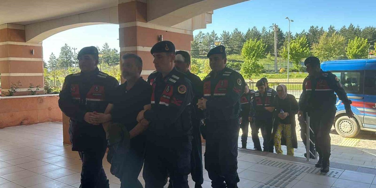 Kan donduran cinayetin sanığı ‘pişmanım’ diyerek ölen vatandaşın ailesine baş sağlığı diledi