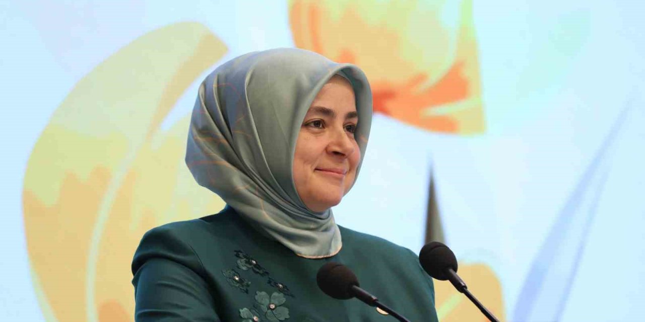 AK Parti Kadın Kolları’nın düzenlediği ‘Kadın Kolları Liderlik Akademisi’ sona erdi