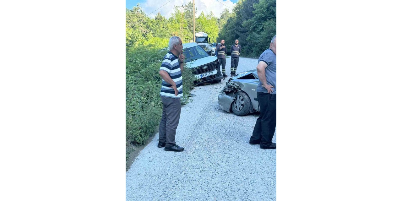 Kastamonu’da iki otomobil çarpıştı: 1 yaralı