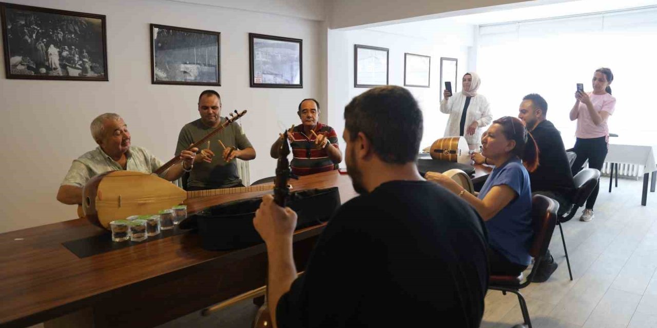 Kırşehir’de "Eski Dostlar Müzik Topluluğu" kuruluyor: Gençlere hem eğitim hem ilham
