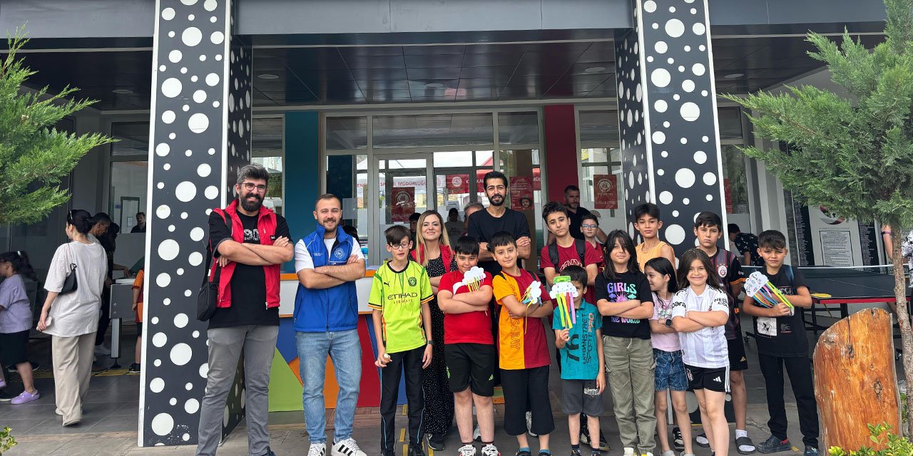 Gençler yaza dolu dolu başladı