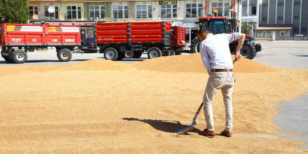 Ticaret borsasında yeni sezon başladı: İlk mahsuller satışa sunuldu