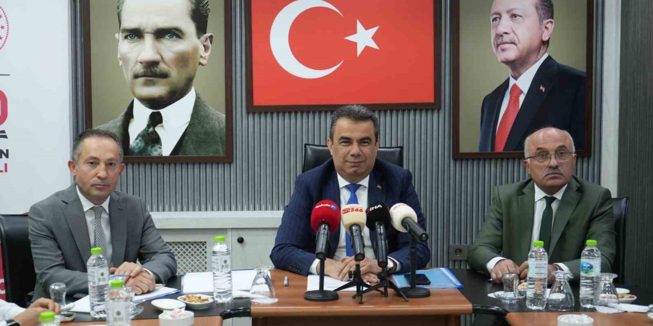 Kastamonu’da Türkiye yüzyılı maarif modeli masaya yatırıldı