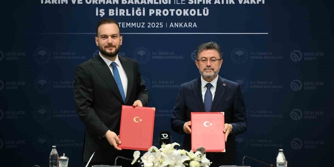 Bakan Yumaklı: "Toprağa tohumu eken, ormanı yeşerten, suyun akışına yön veren, gıdamızın güvenliğini sağlayan bir bakanlığız"