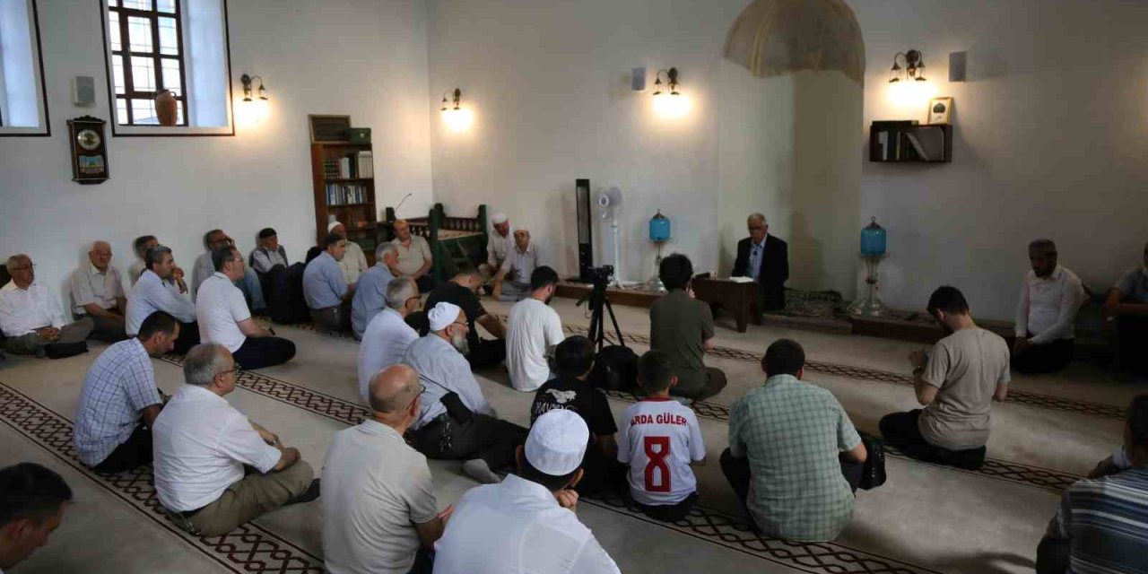 Şeyh Ahmed Siyahi ve Şeyh Ahmed Hicabi dualarla anıldı