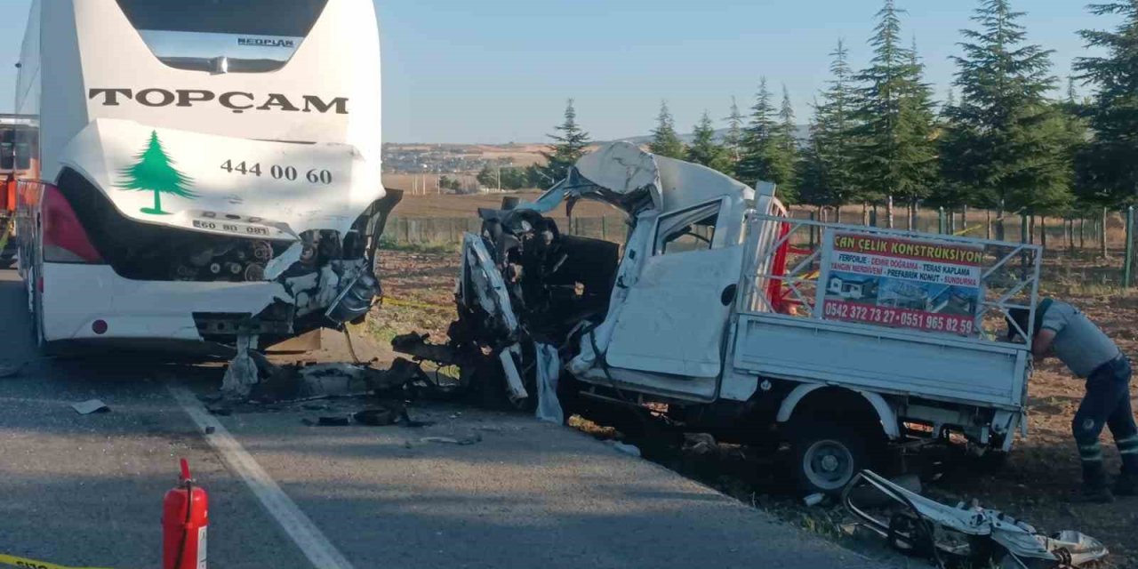 Başkent’te peşpeşe kaza: 2 kişi hayatını kaybetti