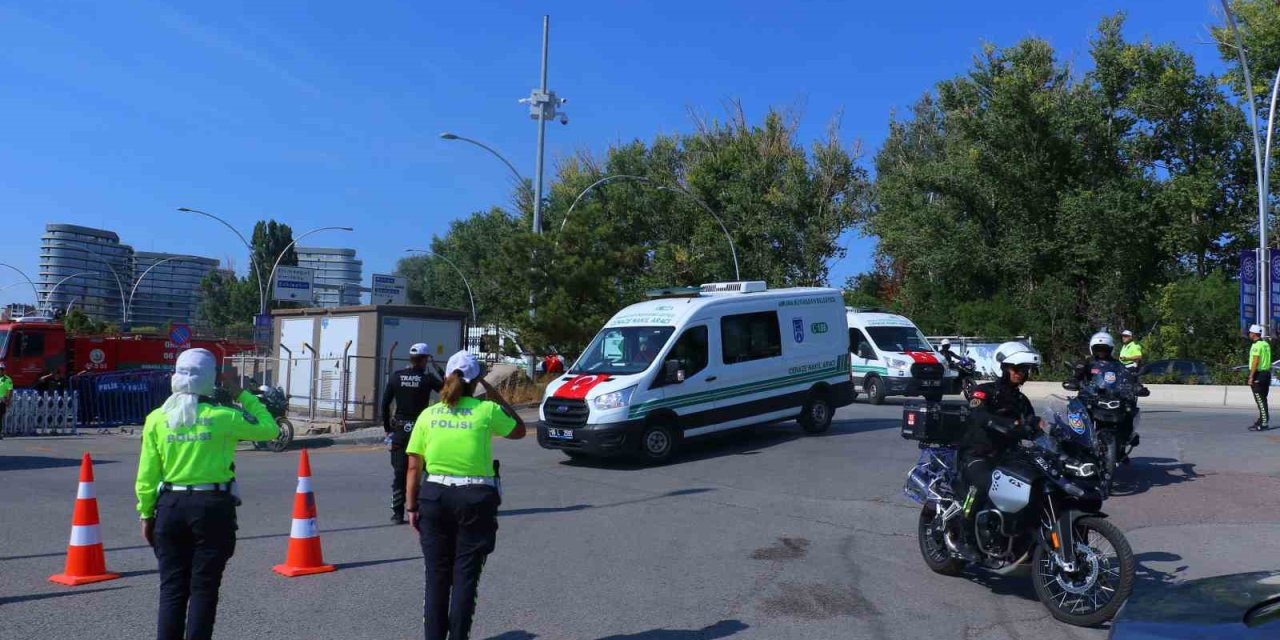 Eskişehir’de orman yangınında şehit olan 5 AKUT gönüllüsü Ankara’da son yolculuğuna uğurlandı