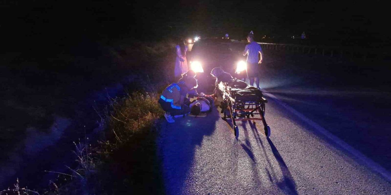 Takla atan araç metrelerce sürüklendi: Ehliyetsiz sürücü ölümden döndü