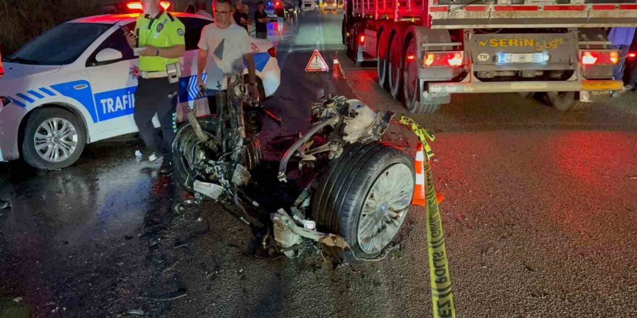 Ankara’da tır ile otomobil kafa kafaya çarpıştı: 1 ölü