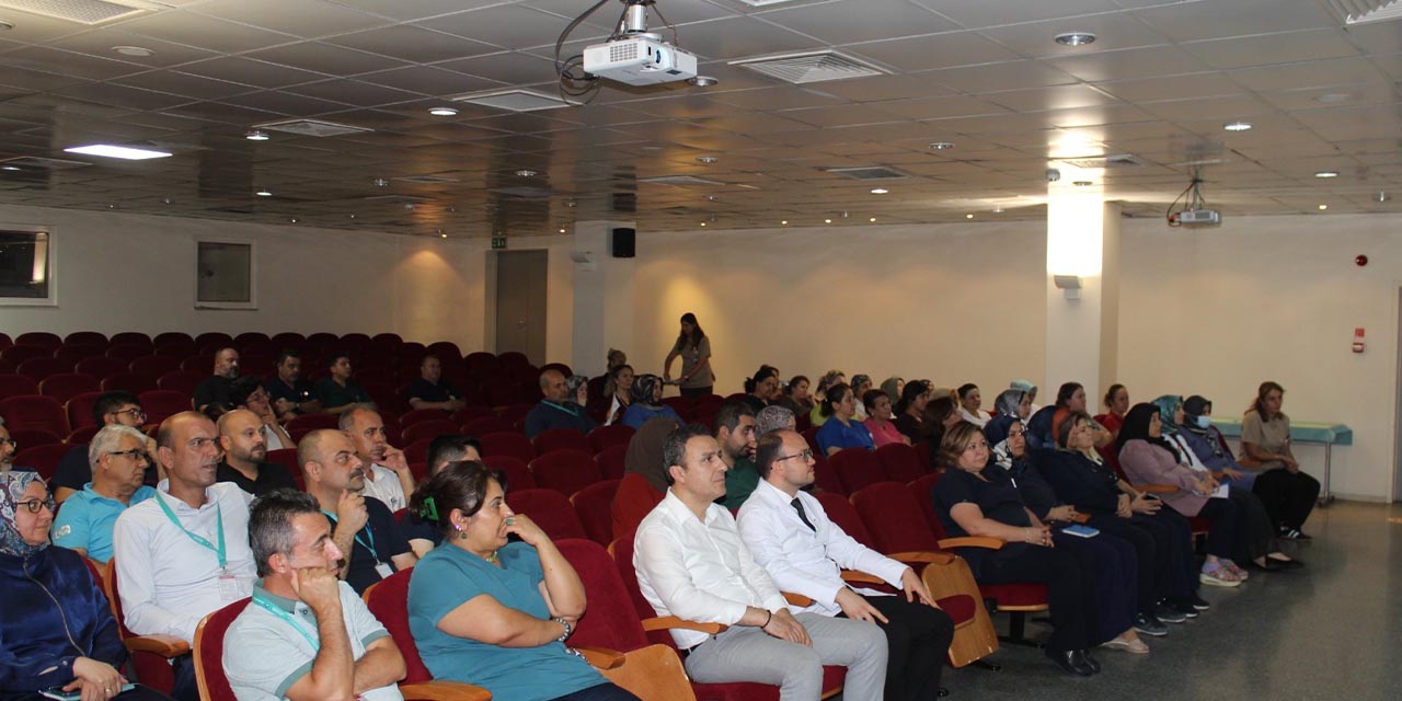 Hastanede enfeksiyon kontrolü görüşüldü