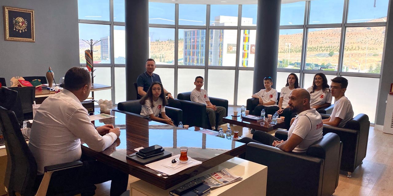 Bisikletçilerden İl Müdürü Güneş’e ziyaret