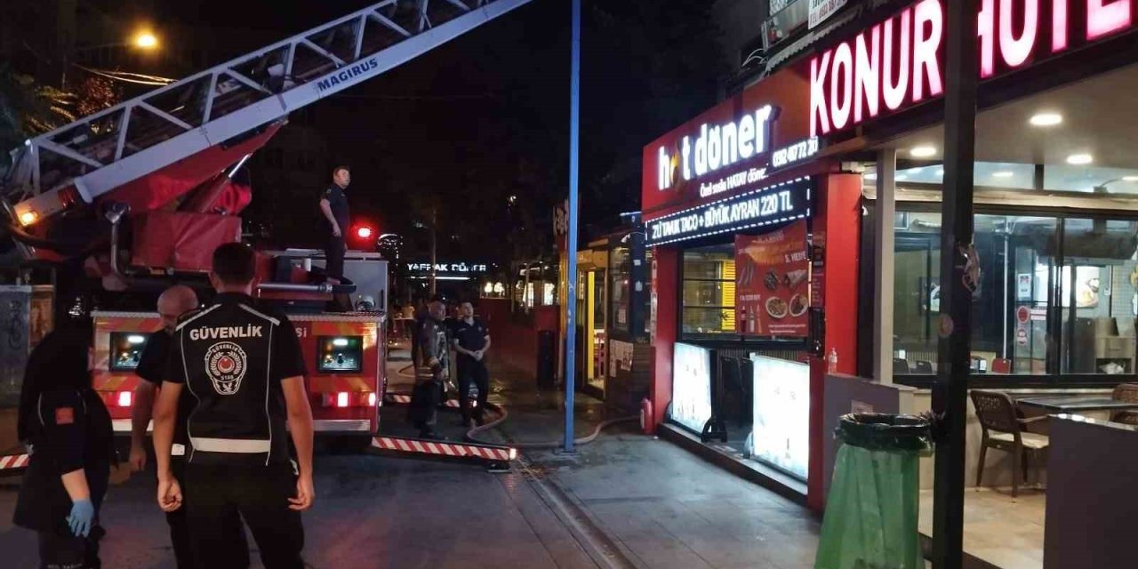 Ankara’da 4 katlı binada yangın çıktı