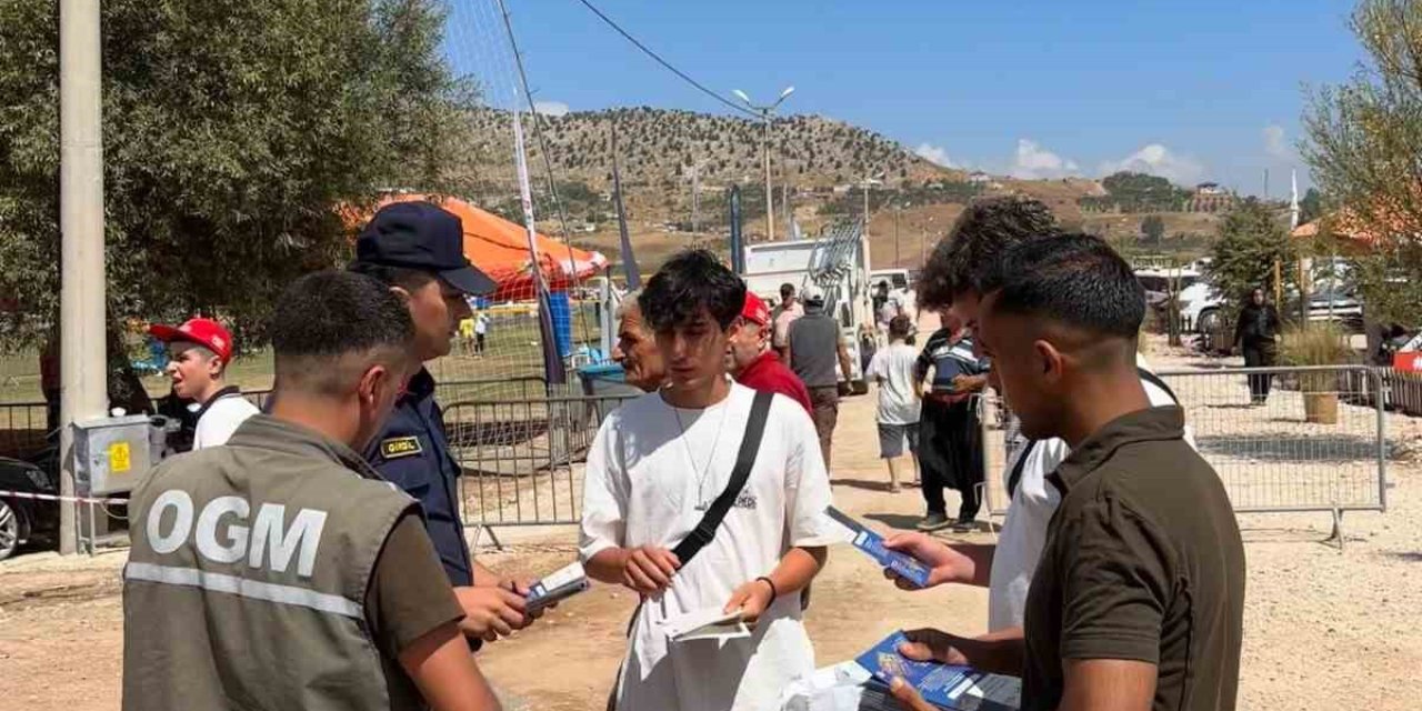 Yüksek sıcaklık ve düşük nem ekipleri alarma geçirdi: Gözetleme kuleleri ve İHA’larla yangın takibi