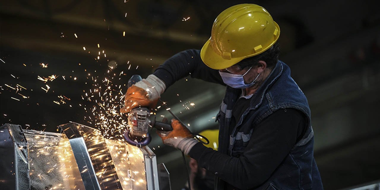 Sanayi üretimi yıllık %8,3 arttı