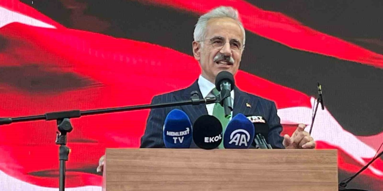 Kırşehir’de Neşet Ertaş Anma Programı ve Bulgur Festivali’nde renkli görüntüler yaşandı