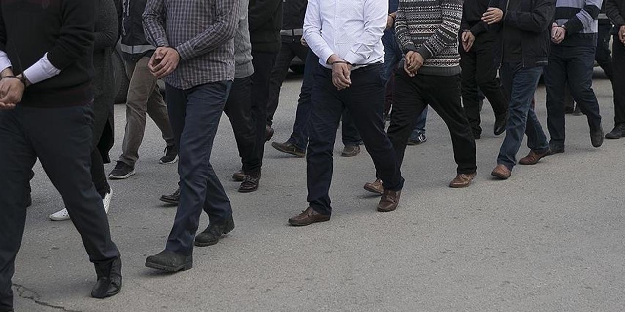 FETÖ operasyonunda 49 şüpheli yakalandı